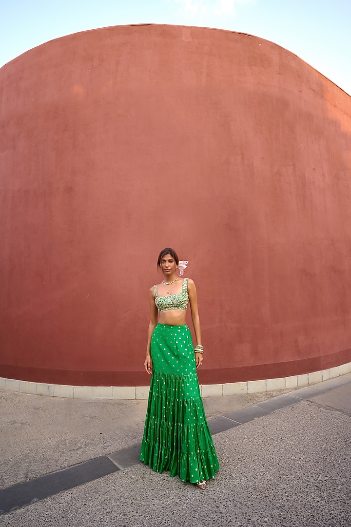 Green Jamawar Tiered Flared Wedding Lehenga Set by Chamee and Palak at Pernia's Pop Up Shop