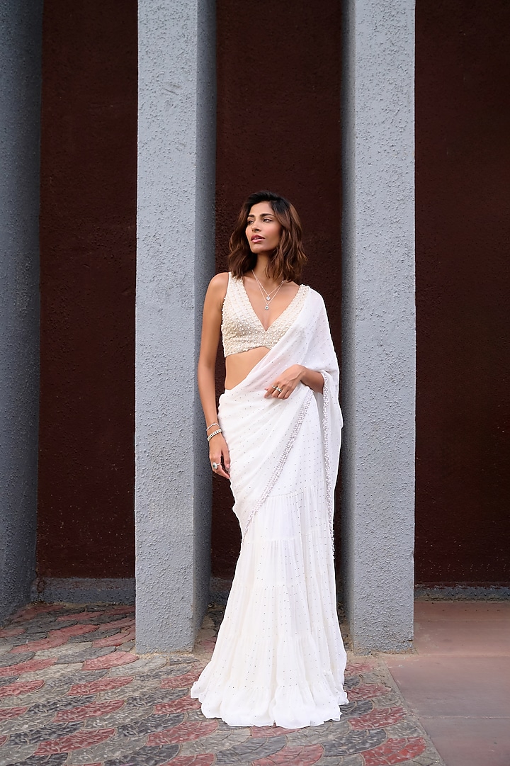 Ivory Georgette Tiered Pre-Stitched Wedding Saree Set by Chamee and Palak at Pernia's Pop Up Shop