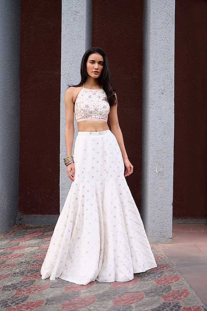 Ivory Jamawar Wedding Lehenga Set by Chamee and Palak at Pernia's Pop Up Shop
