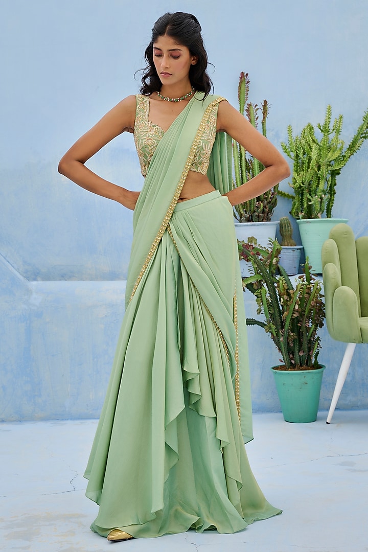 Green Tissue Silk Embellished Pre-Draped Wedding Saree Set by Chamee and Palak at Pernia's Pop Up Shop
