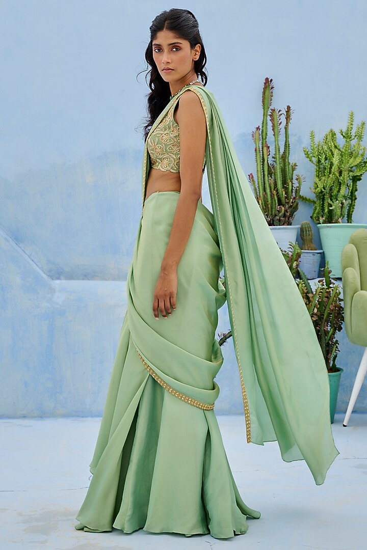 Green Tissue Silk Embellished Pre-Draped Wedding Saree Set by Chamee and Palak at Pernia's Pop Up Shop