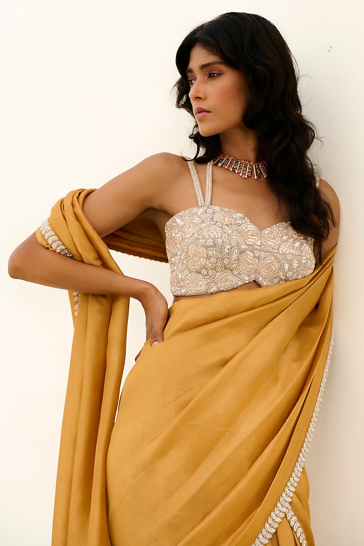 Gold Tissue & Brocade Embellished Pre-Draped Wedding Saree Set by Chamee and Palak at Pernia's Pop Up Shop