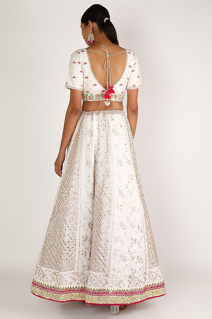 Ivory Lucknowi Wedding Lehenga Set by Chamee and Palak at Pernia's Pop Up Shop