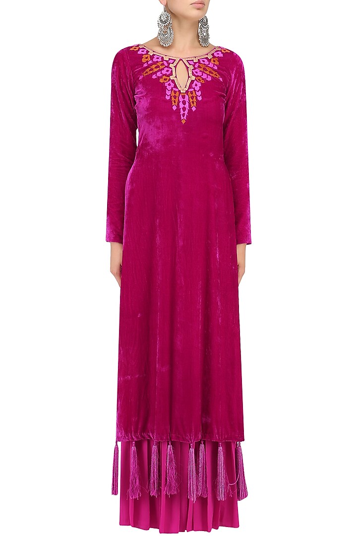 Deep pink embroidered kurta and pleated palazzo set available only at Pernia's Pop Up Shop.