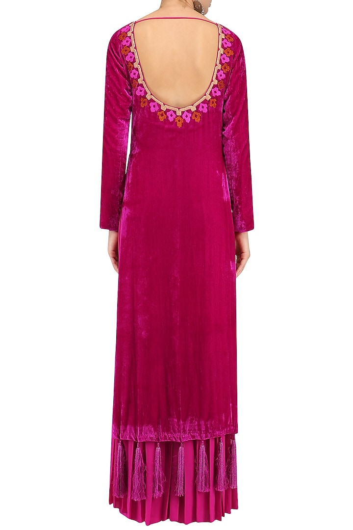 Deep pink embroidered kurta and pleated palazzo set available only at Pernia's Pop Up Shop.