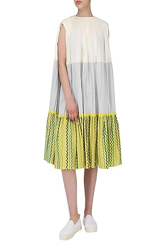 Off White, Grey and Yellow Color Blocked Pleated Dress by Chandni Sahi