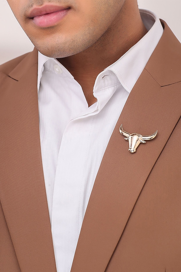 Gold Brass Brooch (Set of 2) by Cosa Nostraa at Pernia's Pop Up Shop