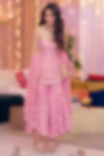 Mauve Pink Crepe Embroidered Kurta Set by Chamee and Palak at Pernia's Pop Up Shop