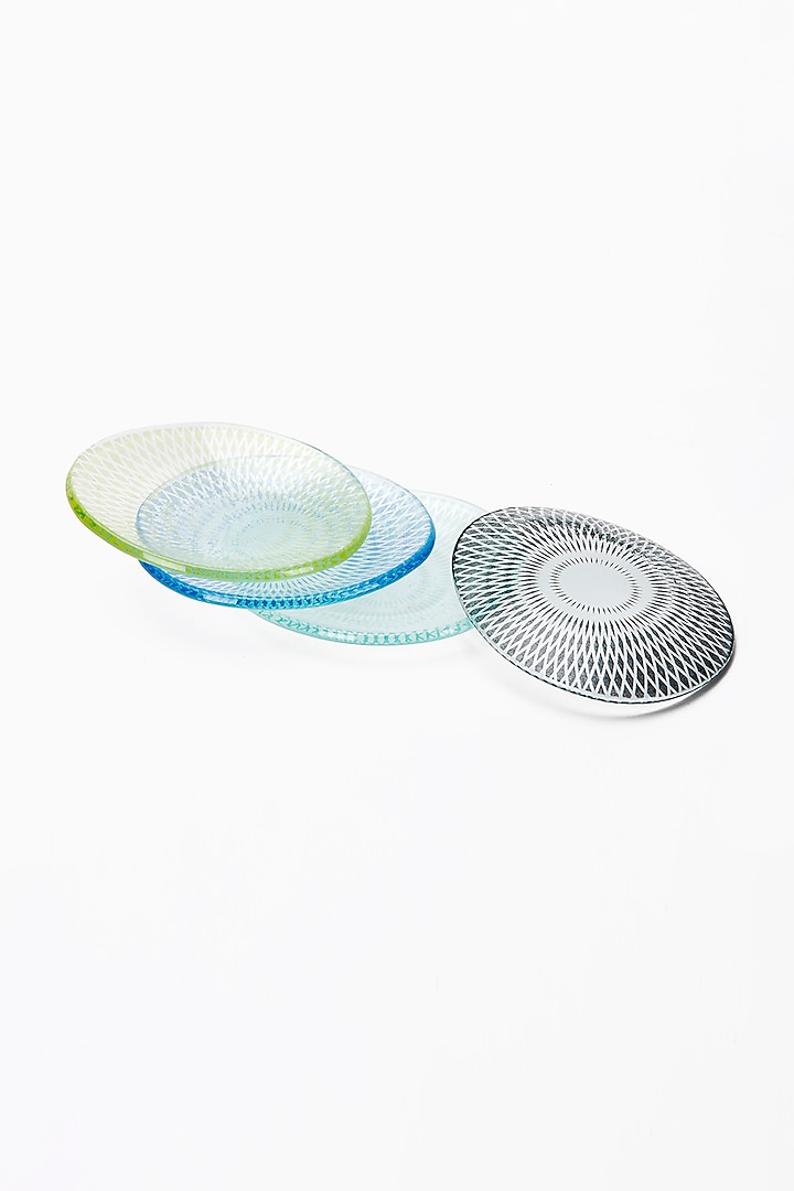 Multi-Colored Handcrafted Shell-Shaped Mono Portion Dishes (Set of 4) by Coco Bee