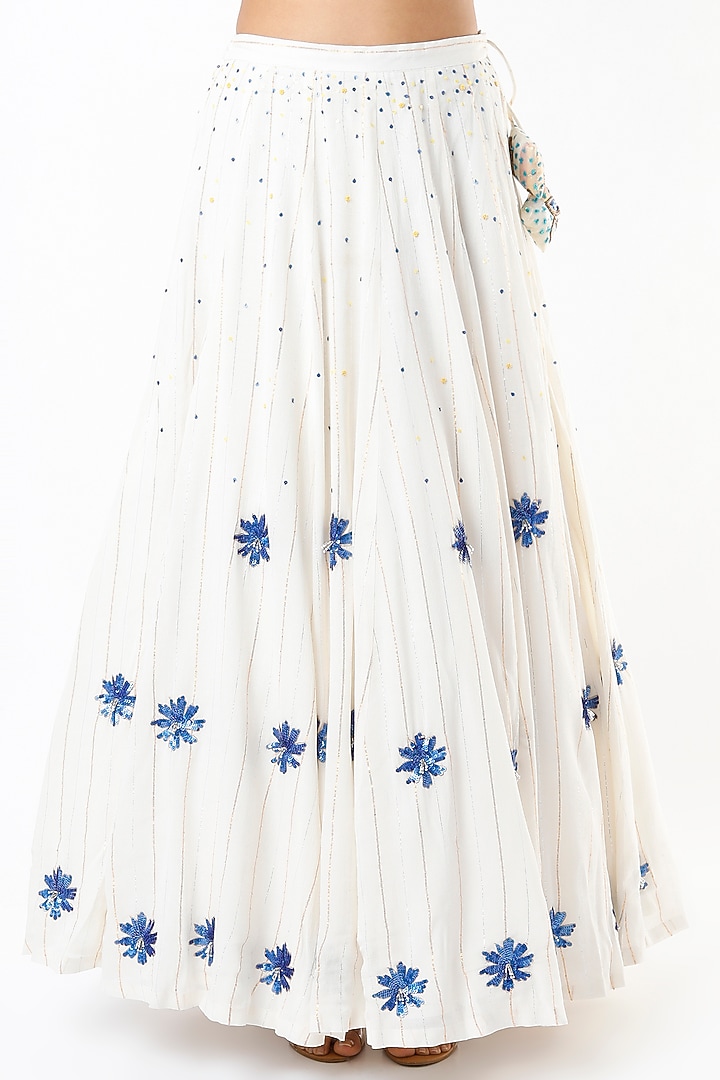White Hand Embroidered Wedding Lehenga Set by Cockpit Crush at Pernia's Pop Up Shop