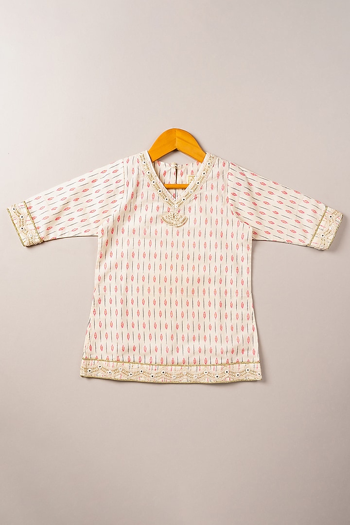 Pink Printed Kurta Set For Girls by Coo Coo at Pernia's Pop Up Shop