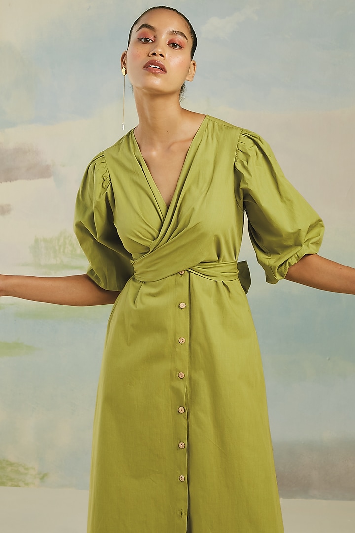 Green Cotton Crossover Dress Design by Cord at Pernia's Pop Up Shop 2026 Green Cotton Crossover Dress Design by Cord at Pernia's Pop Up Shop 2026
