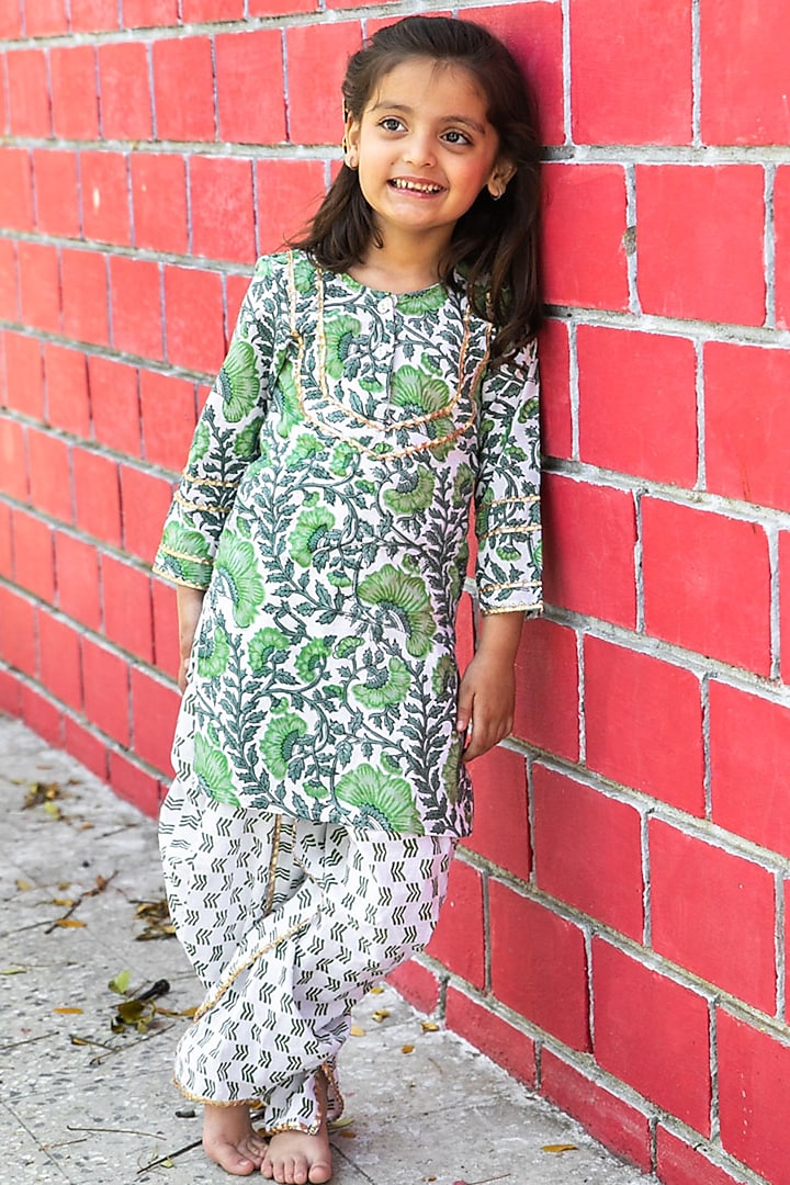 Green Floral Printed Kurta Set For Girls by Cord Of Love