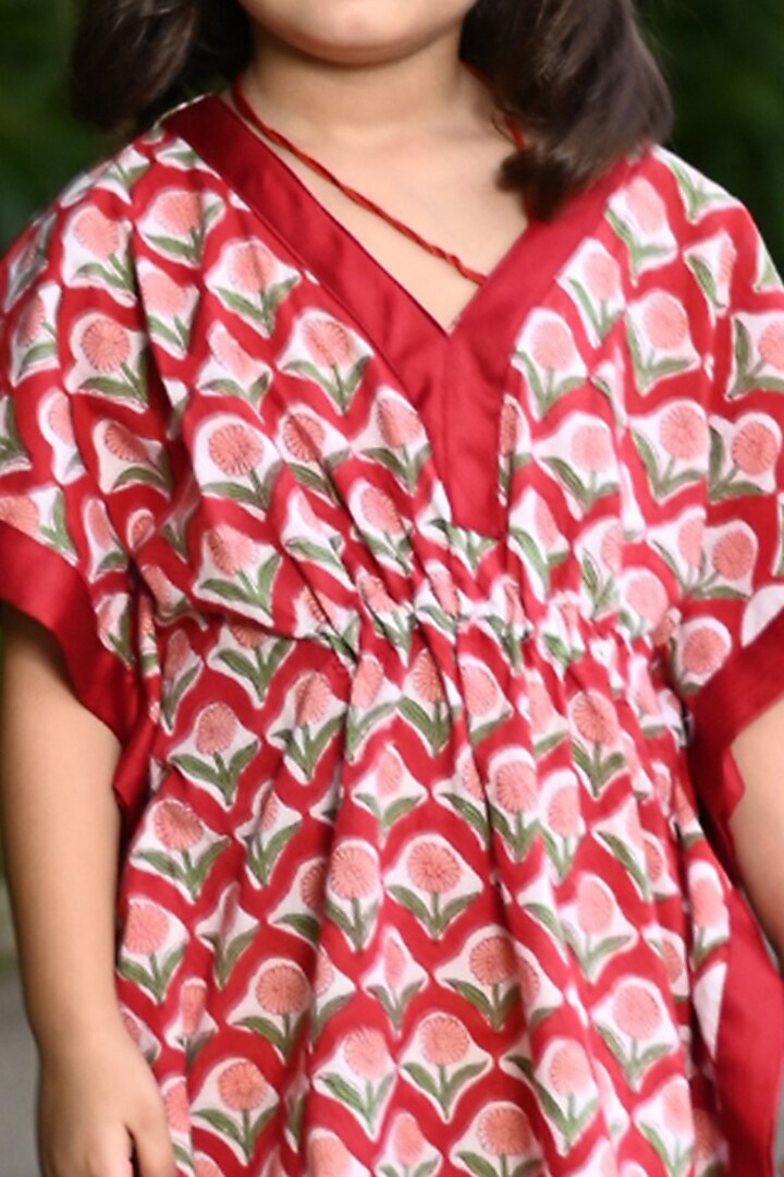 Red Cotton Kaftan For Girls by Cord Of Love at Pernia's Pop Up Shop