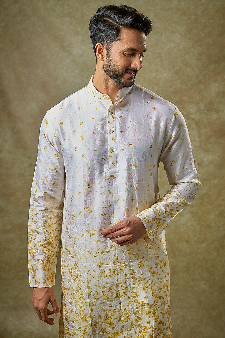 Yellow Mulberry Silk Printed Kurta by Coral by Seema Men at Pernia's Pop Up Shop