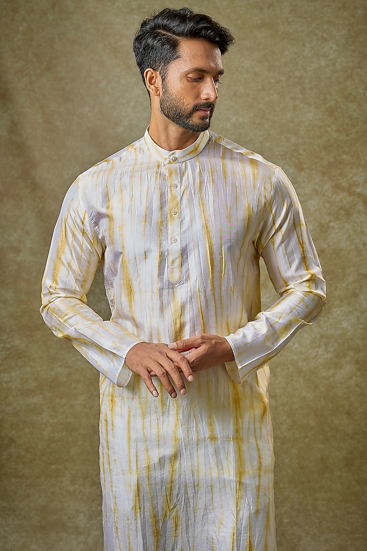 Yellow Mulberry Silk Printed Kurta by Coral by Seema Men at Pernia's Pop Up Shop