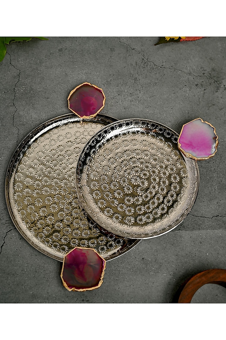 Pink Agate Round Aluminum Tray (Set Of 2) by Home Jewels by Cotton Indya