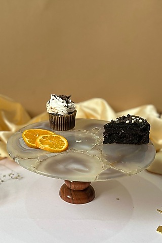 Brown Agate Cake Stand With Wooden Base by Home Jewels by Cotton Indya