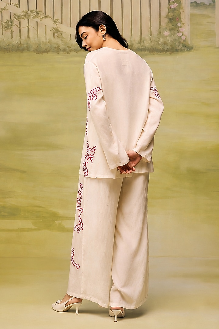 Cream Mulmul Chanderi Machine Embroidered Floral Printed Co-Ord Set by Couche at Pernia's Pop Up Shop