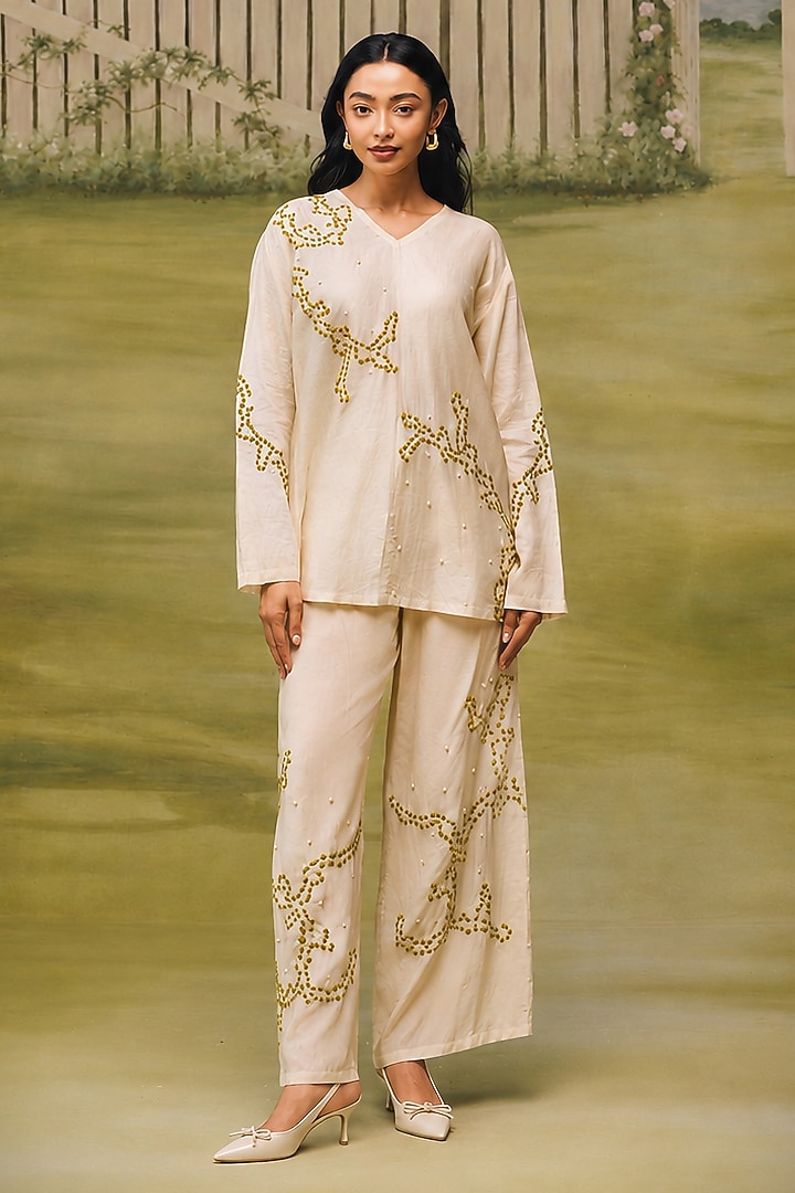 Cream Mulmul Chanderi Machine Embroidered Floral Printed Co-Ord Set by Couche at Pernia's Pop Up Shop
