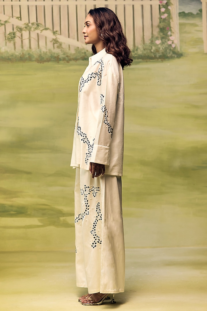 Cream Mulmul Chanderi Floral Embroidered Co-ord Set by Couche at Pernia's Pop Up Shop