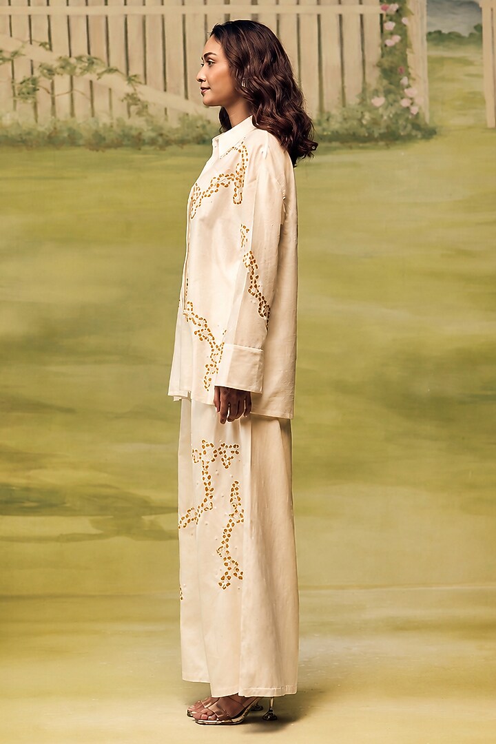 Cream Mulmul Chanderi Floral Machine Embroidered Co-ord Set by Couche at Pernia's Pop Up Shop