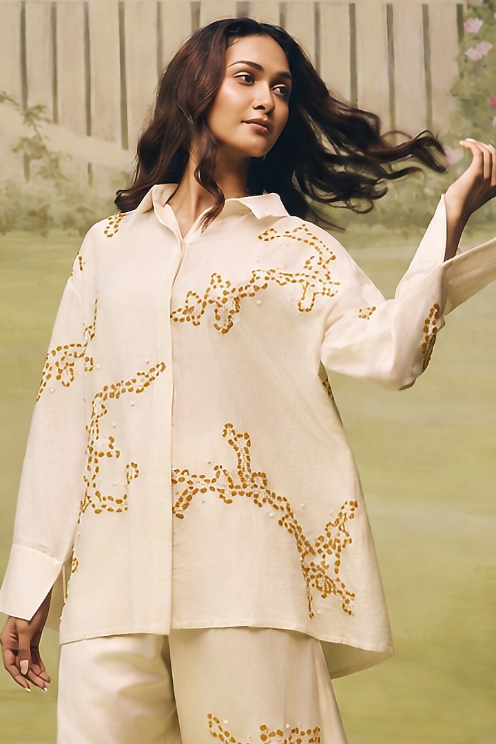 Cream Mulmul Chanderi Floral Machine Embroidered Co-ord Set by Couche at Pernia's Pop Up Shop