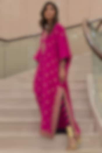 Gulabi Gulal Silk Marodi Work Kaftan Set by Punit Balana at Pernia's Pop Up Shop
