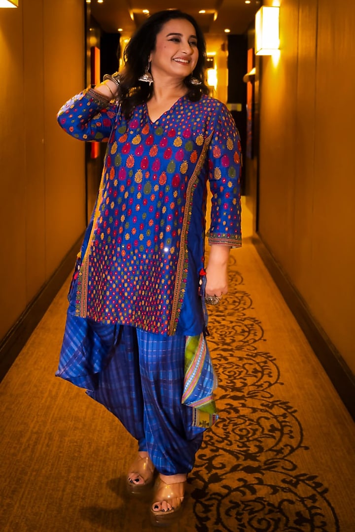 Blue Slub Silk Resham Embroidered Dhoti Set by SHRADDHA RAMBHIA at Pernia's Pop Up Shop