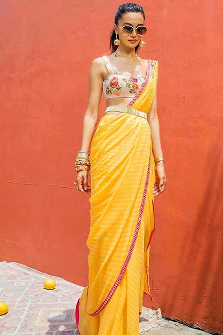 Yellow Handwoven Hand-Dyed Leheriya Georgette Saree Set by The Little Black Bow