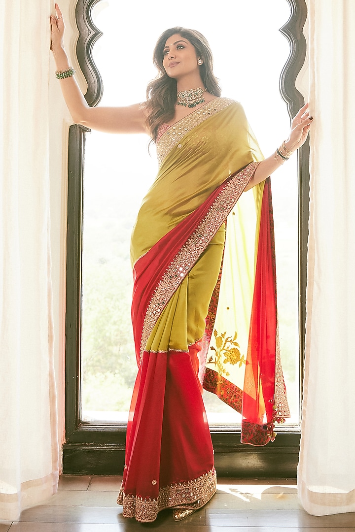 Surkh Lal-Colored Organza Silk Embroidered Reception Saree Set by Punit Balana at Pernia's Pop Up Shop