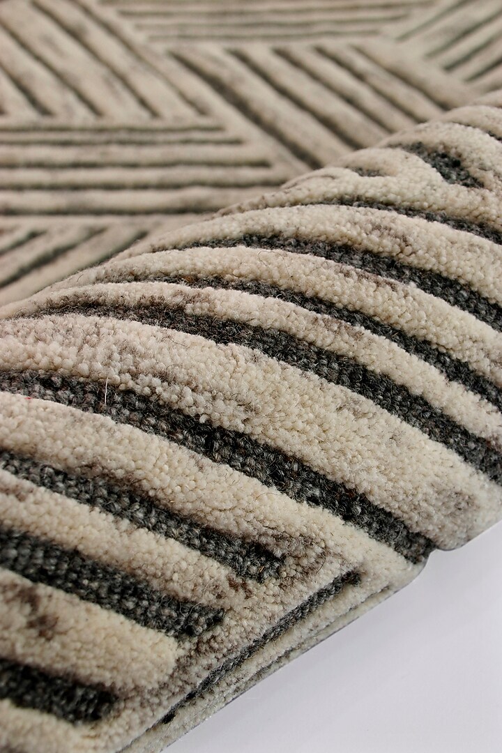 Ivory & Grey Hand-Tufted Rug In Repeated Pattern Of Concentric Lines by The blue knot at Pernia's Pop Up Shop