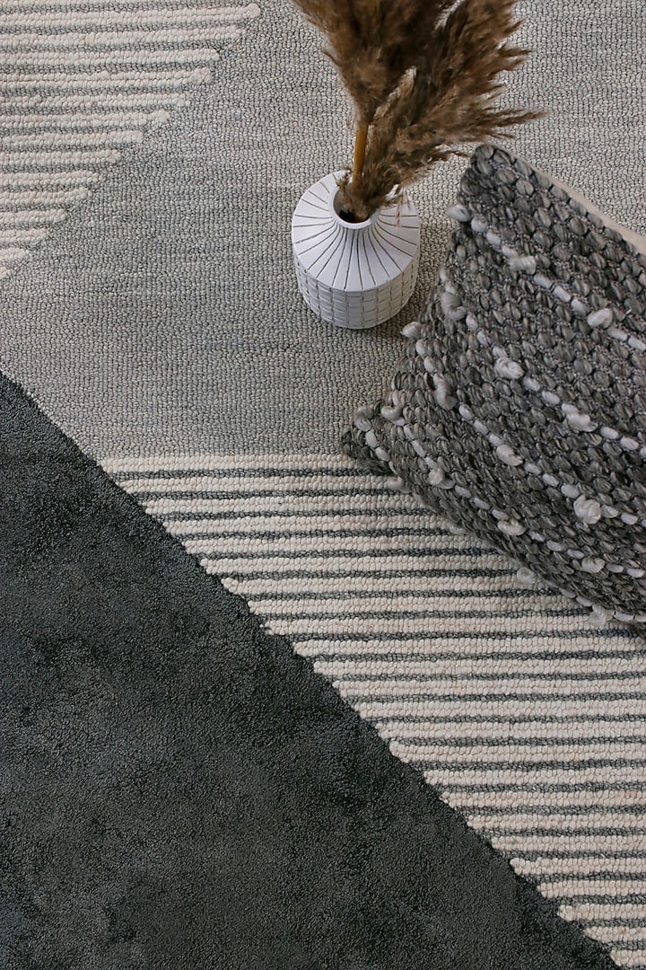 Ivory Hand-Tufted Rug In Wool & Viscose by The blue knot at Pernia's Pop Up Shop