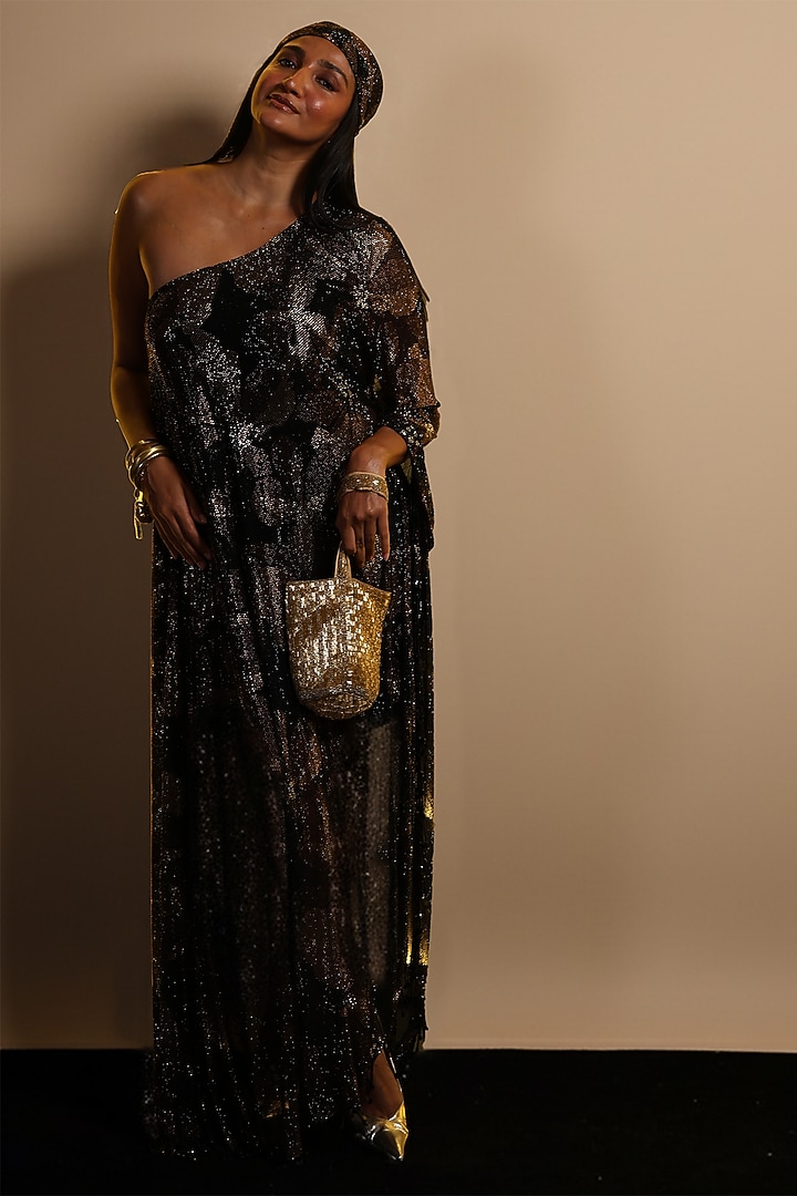 Black & Gold Net Embellished Kaftan Set by ITRH at Pernia's Pop Up Shop
