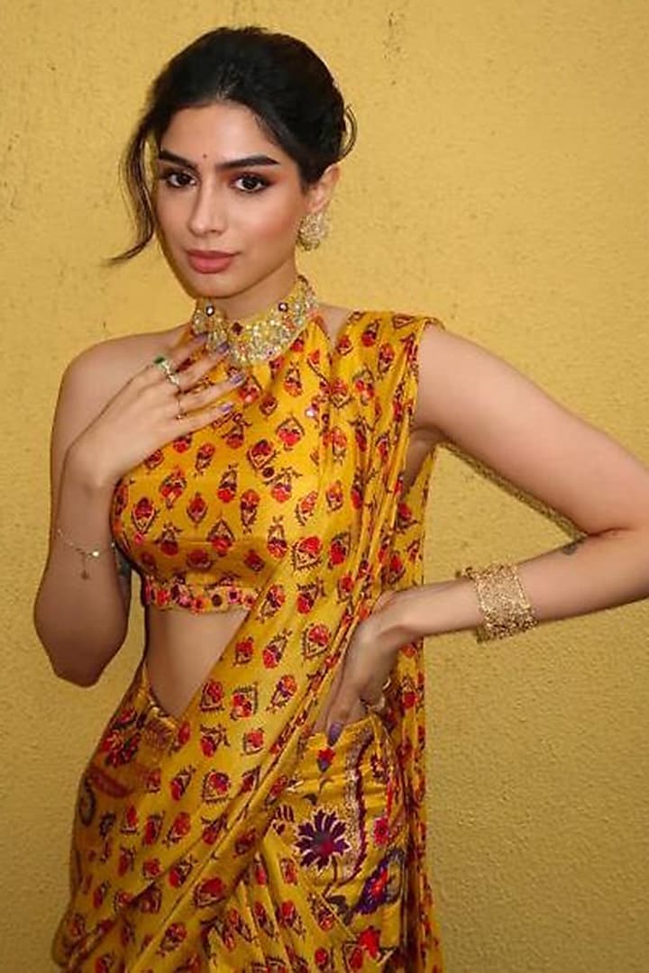 Yellow Printed Pre Stitched Party Wear Saree Set by Drishti & Zahabia at Pernia's Pop Up Shop