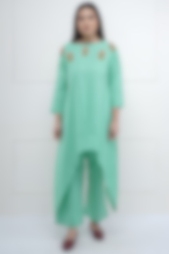 Pista Green Embroidered Kurta Set by Sneha B at Pernia's Pop Up Shop