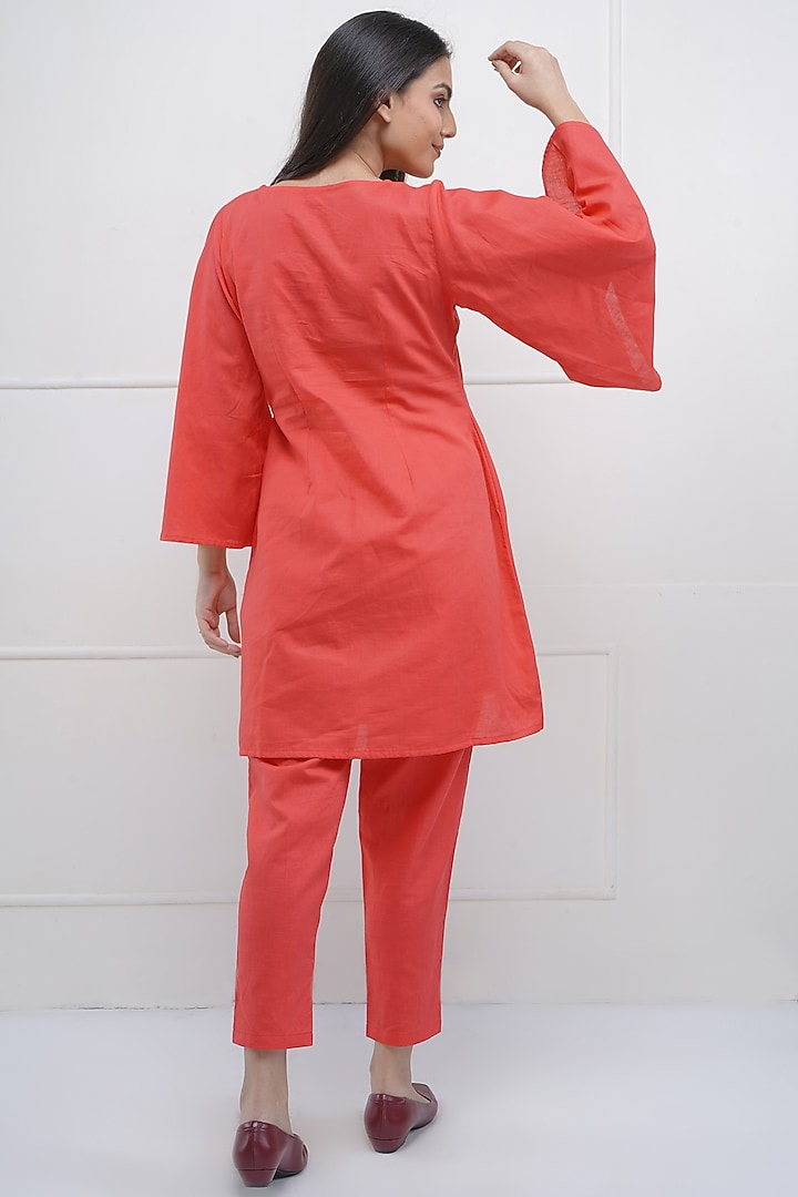 Tomato Red Embroidered Kurta Set by Sneha B at Pernia's Pop Up Shop