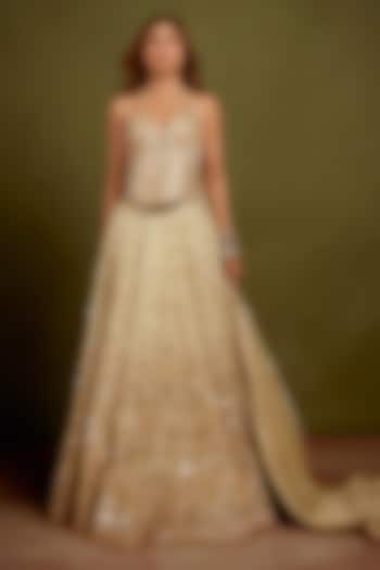 Gold Pure Tissue Mirror Embellished Bridal Bridal Lehenga Set by GOPI VAID at Pernia's Pop Up Shop