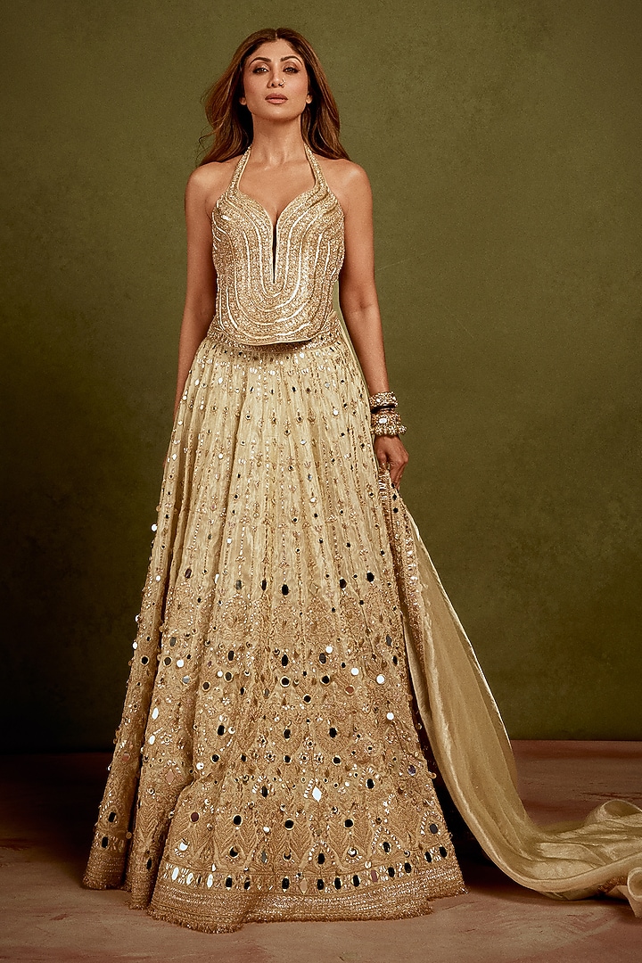 Gold Pure Tissue Mirror Embellished Bridal Bridal Lehenga Set by GOPI VAID at Pernia's Pop Up Shop