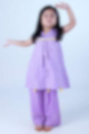 Lilac Pure Cotton Bandhani Printed Kurta Set For Girls by Pankhuri by Priyanka - Kids at Pernia's Pop Up Shop