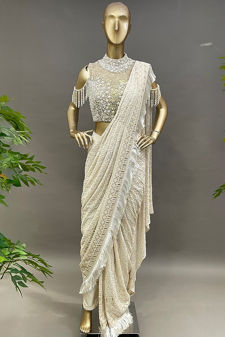 Off-White Georgette Embellished Draped Wedding Saree Set by Chaashni by Maansi and Ketan at Pernia's Pop Up Shop