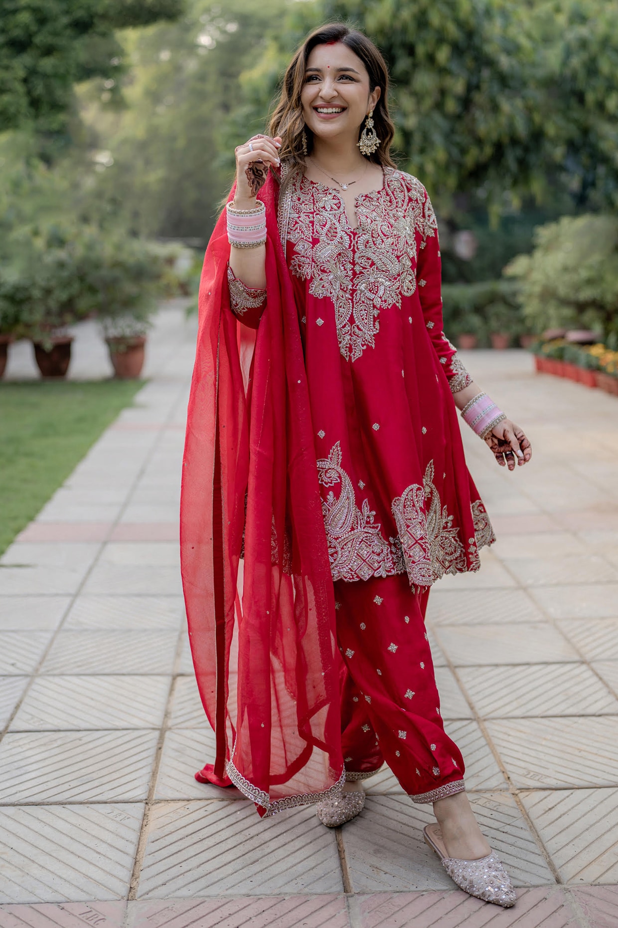Mrunalini Rao Red Pure Silk Hand Embroidered Short Anarkali Set
