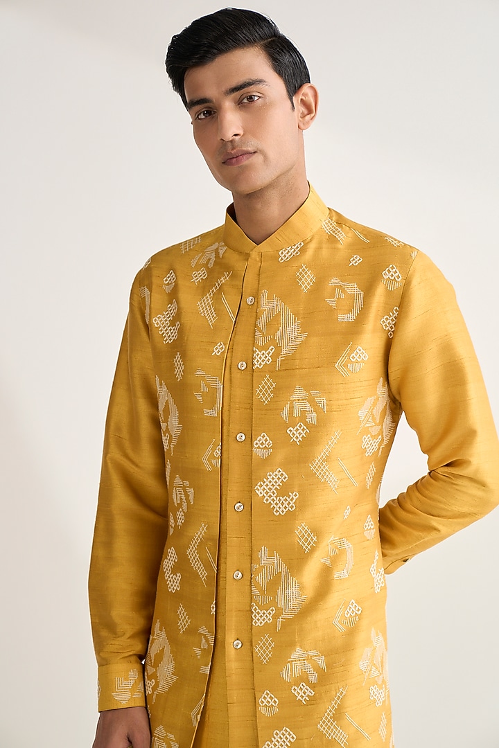 Marigold Raw Silk Embroidered Kurta Set by Dhruv Vaish at Pernia's Pop Up Shop