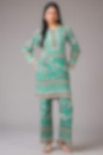 Sea Green Crepe Floral Printed & Embellished Kurta Set by CHARU PARASHAR at Pernia's Pop Up Shop