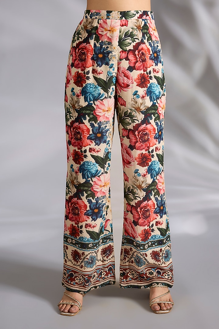 Ivory Crepe Floral Digital Printed Kurta Set by CHARU PARASHAR at Pernia's Pop Up Shop