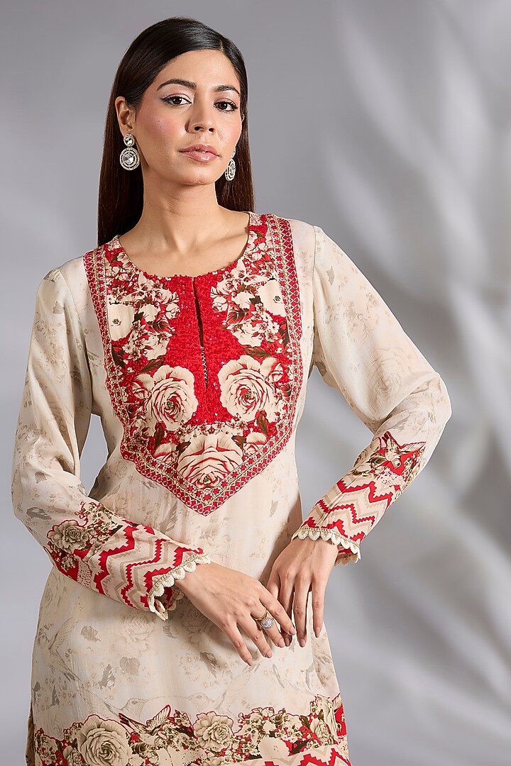Ivory Crepe Digital Printed Short Kurta Set by CHARU PARASHAR at Pernia's Pop Up Shop