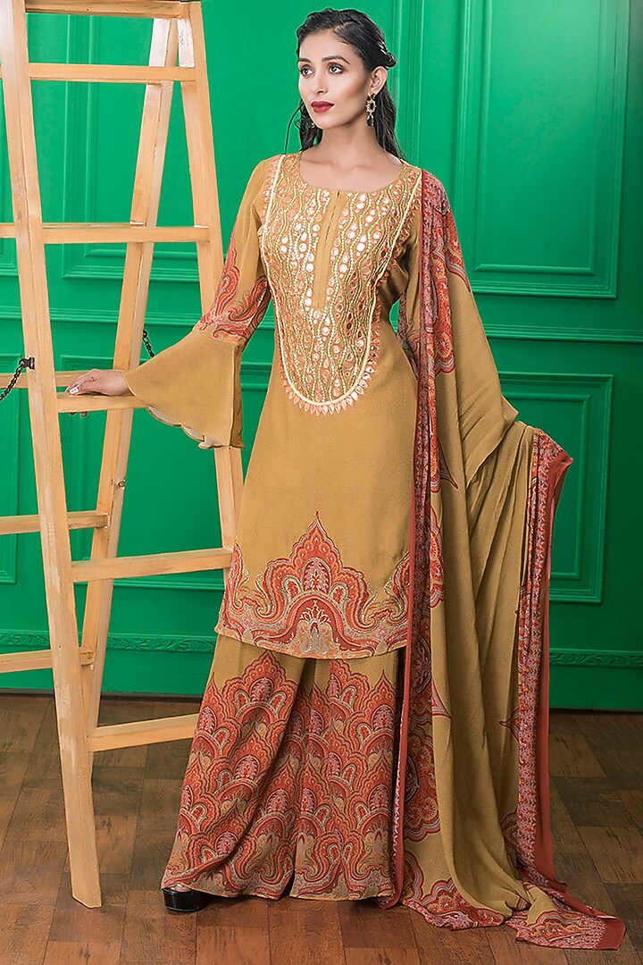 Brown Printed Kurta Set With Potli by CHARU PARASHAR at Pernia's Pop Up Shop
