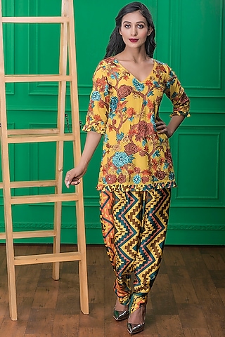 Yellow Embroidered Dhoti Set by CHARU PARASHAR