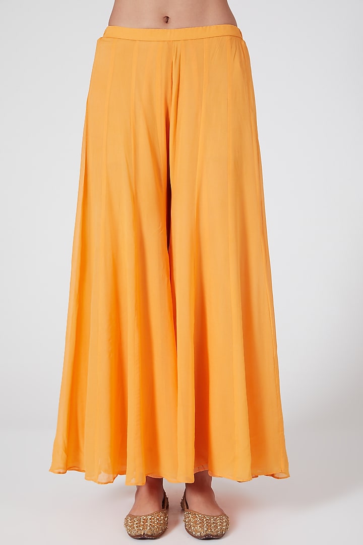 Light Peach Digital Printed Wedding Sharara Set by CHARU PARASHAR at Pernia's Pop Up Shop