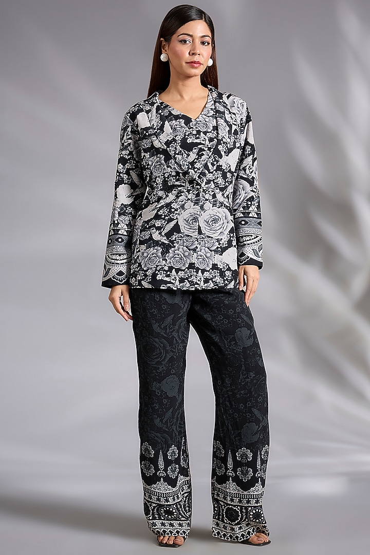 Black & White Crepe Floral Digital Printed Blazer Set by CHARU PARASHAR at Pernia's Pop Up Shop